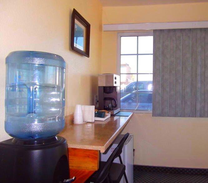 Aerospace Inn Mojave Restaurant foto