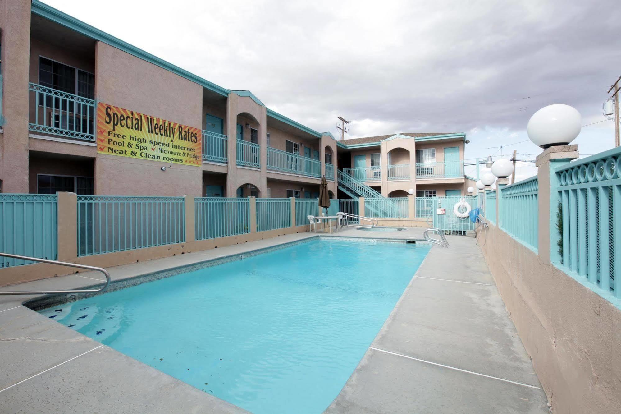 Aerospace Inn Mojave Exterior foto