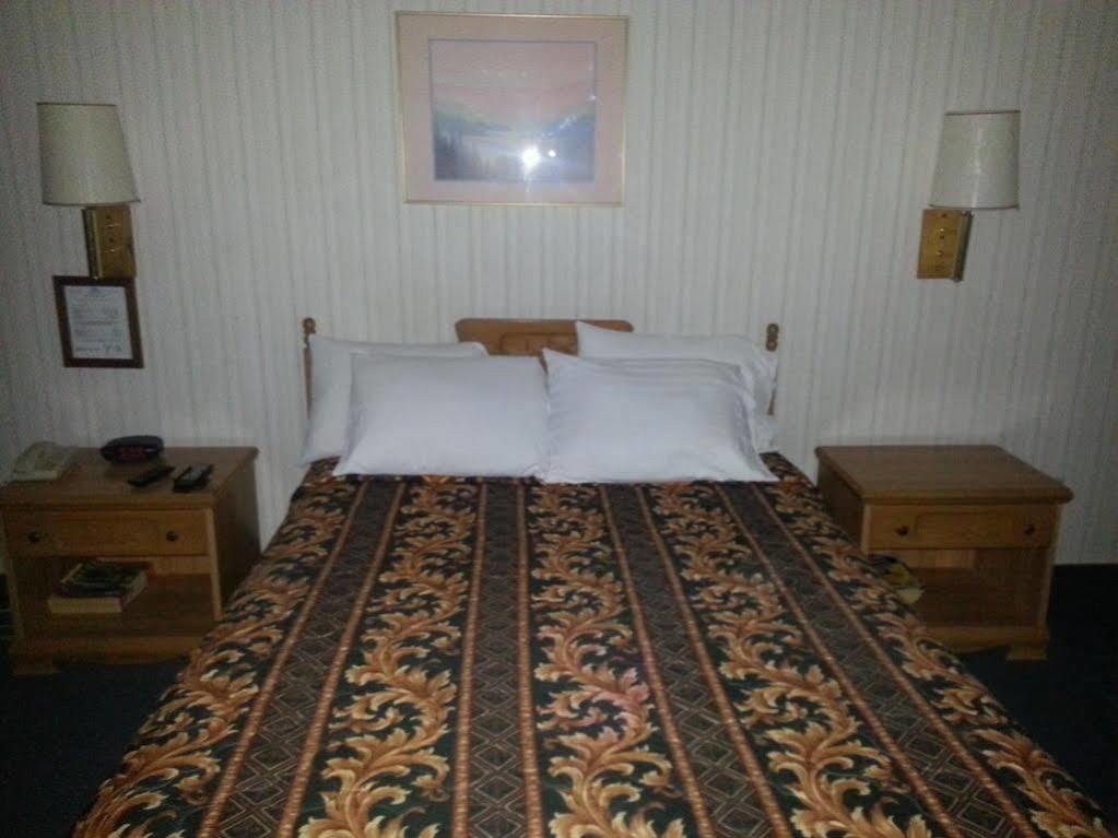 Aerospace Inn Mojave Exterior foto